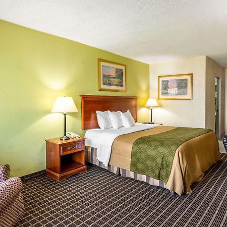Rodeway Inn Central Ρίτσμοντ Εξωτερικό φωτογραφία