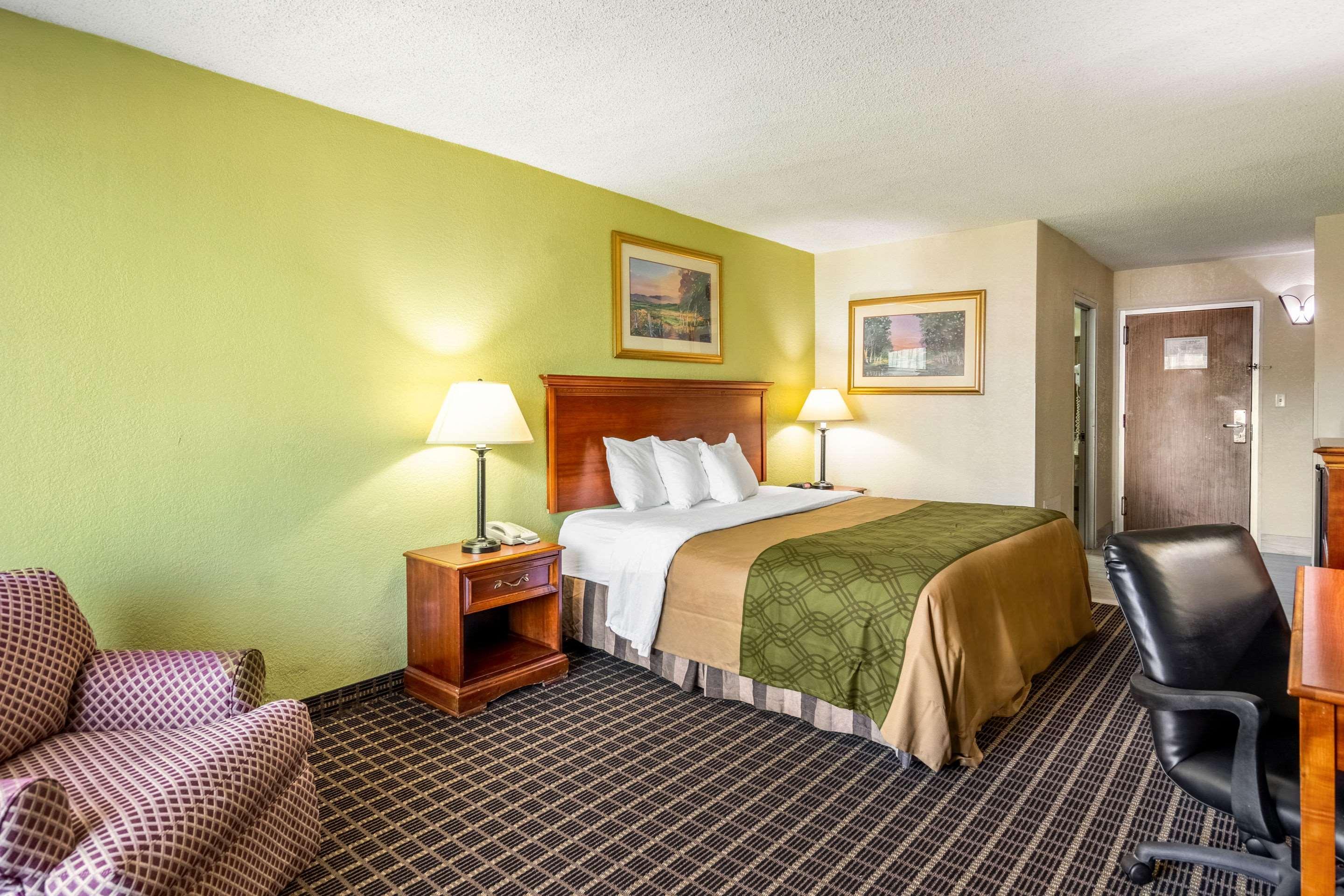 Rodeway Inn Central Ρίτσμοντ Εξωτερικό φωτογραφία