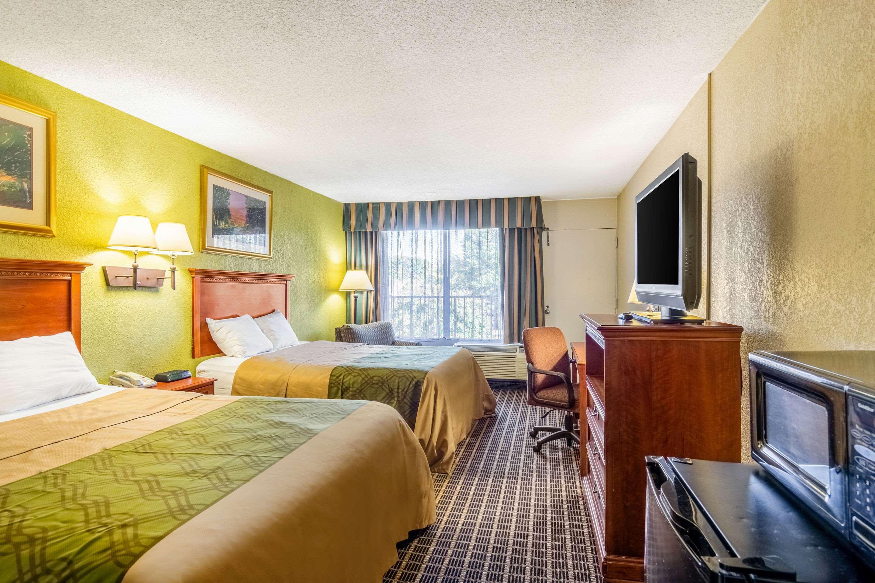 Rodeway Inn Central Ρίτσμοντ Εξωτερικό φωτογραφία