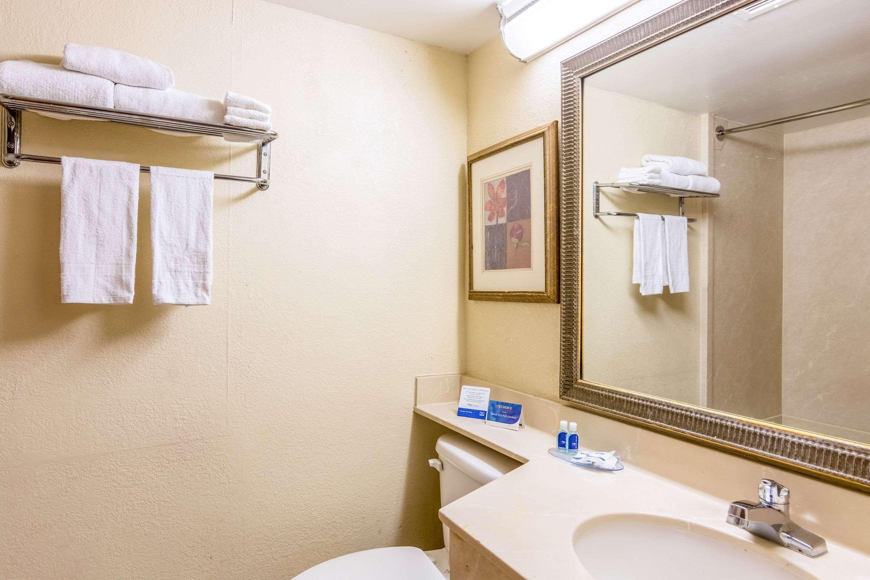 Rodeway Inn Central Ρίτσμοντ Εξωτερικό φωτογραφία